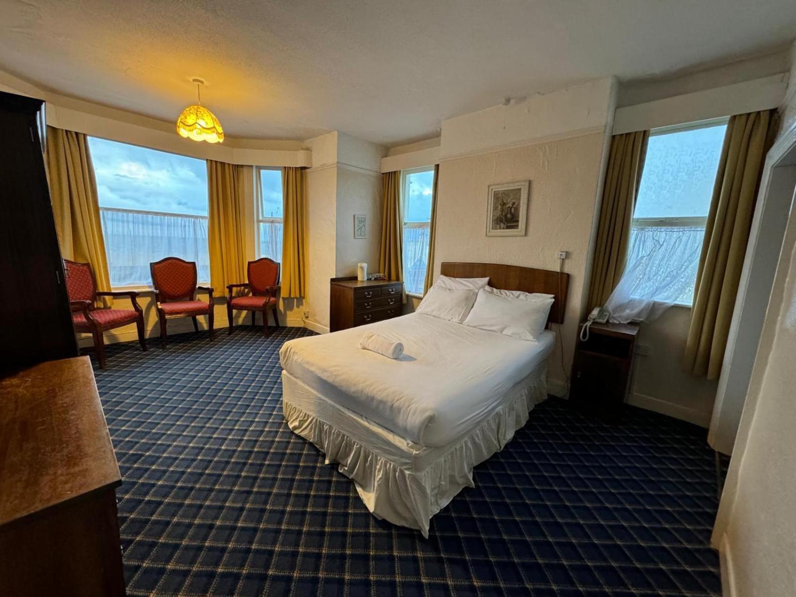 Royal Hotel Грейт-Ярмут Экстерьер фото