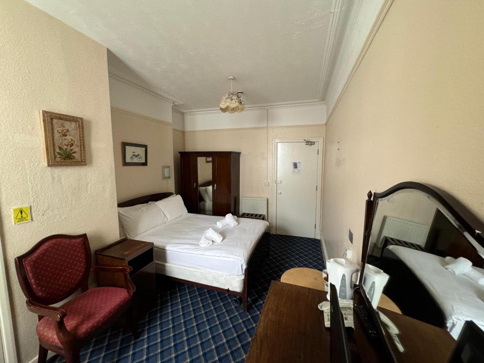 Royal Hotel Грейт-Ярмут Номер фото
